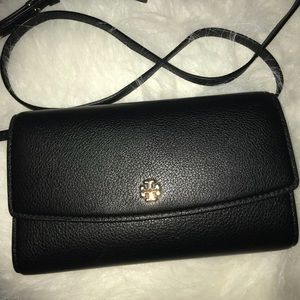 Brand New Tory Burch Pebbled Robinson Crossbody